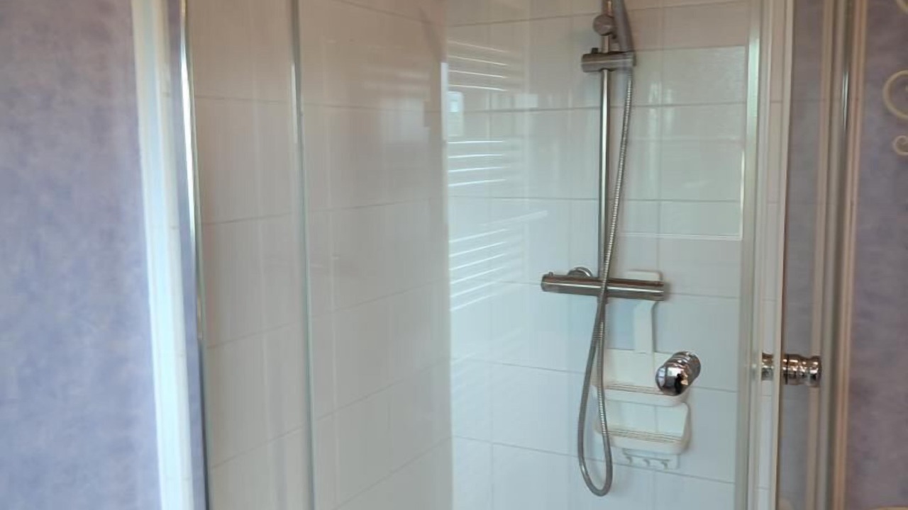 Photo of Bathroom in Etalondes