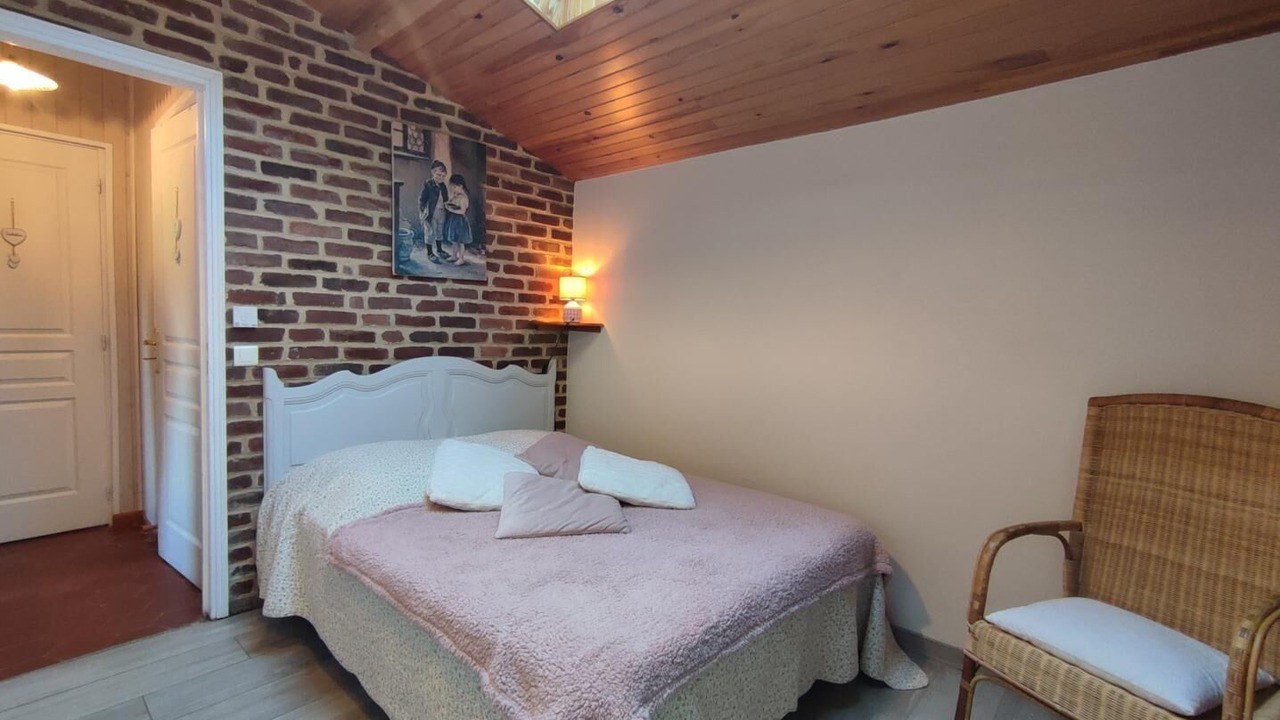 Photo of Bedroom in Etalondes