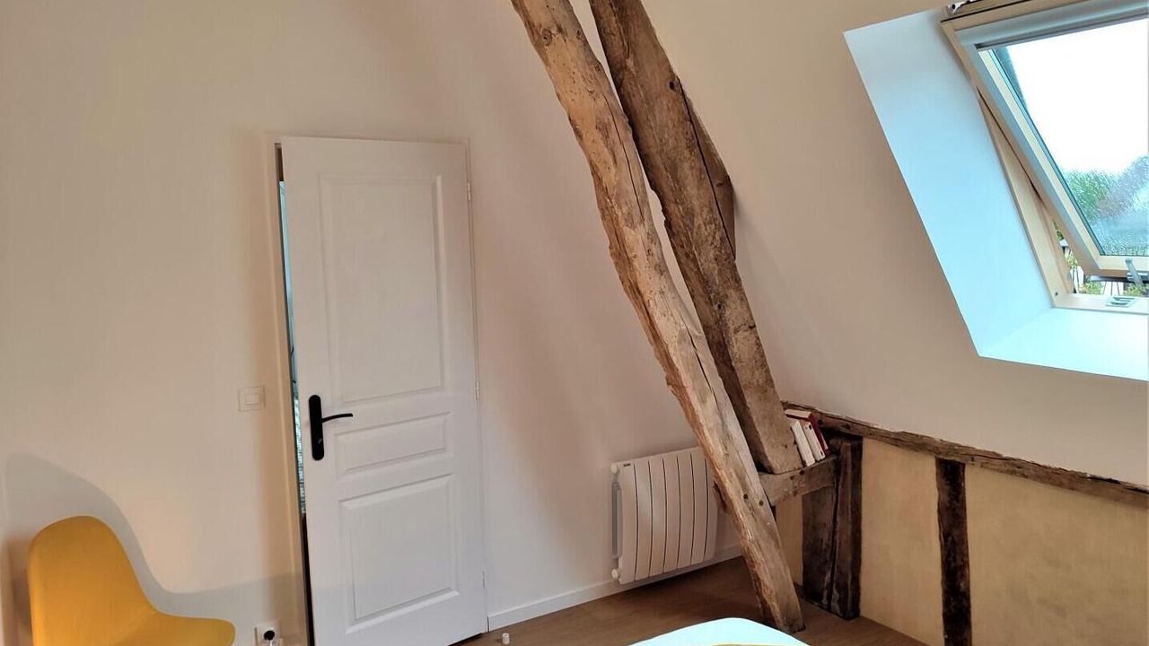 Photo of Bedroom in Roumare