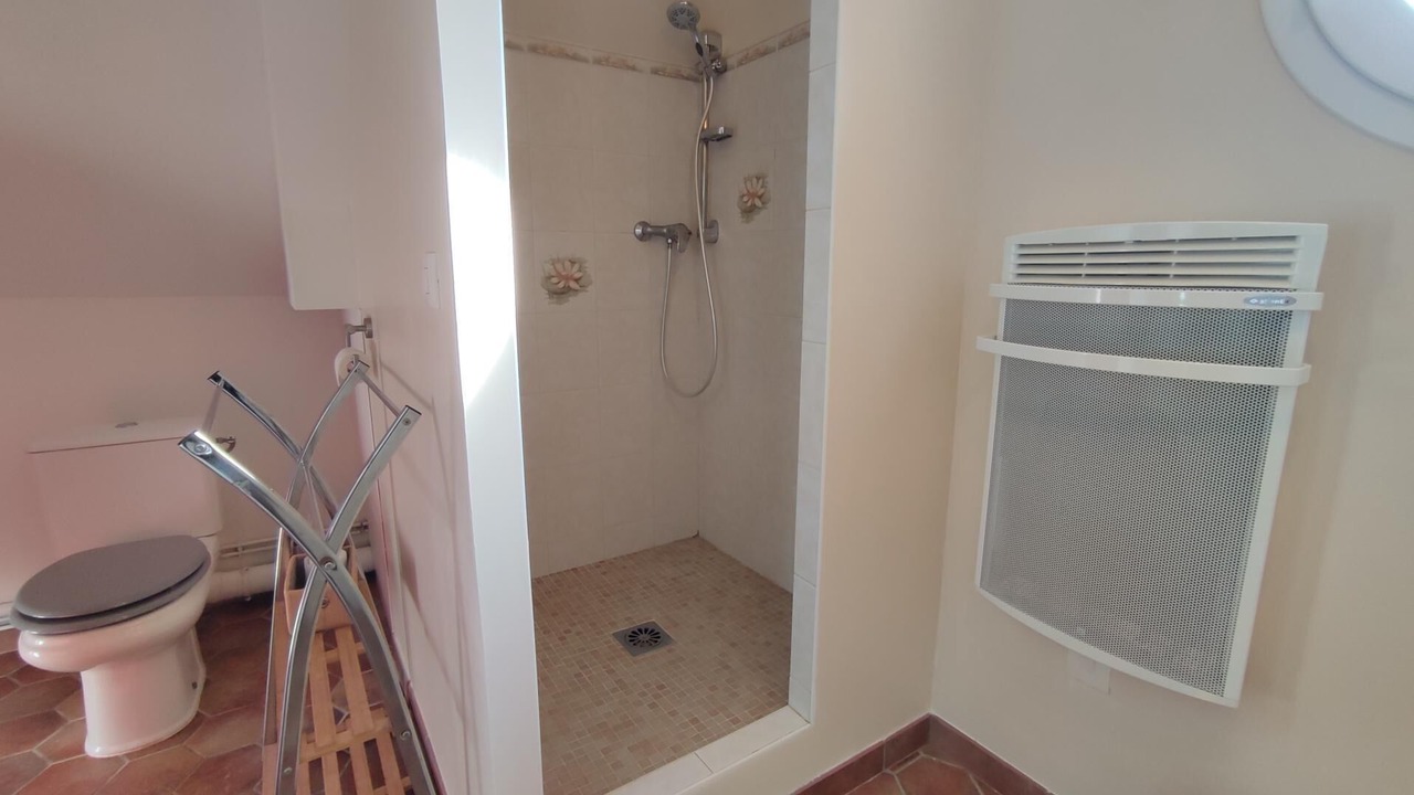 Photo of Bathroom in Aubermesnil-aux-Erables