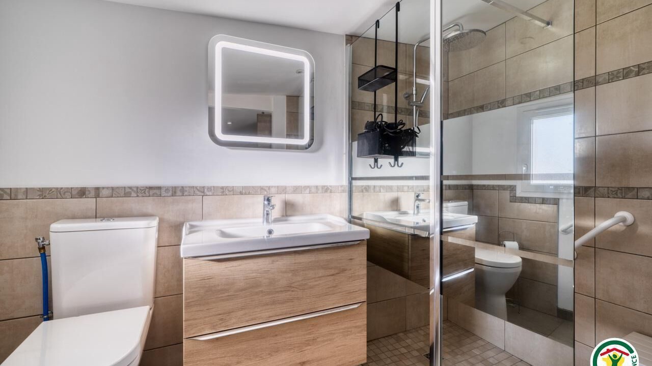 Photo of Bathroom in Pissy-Poville