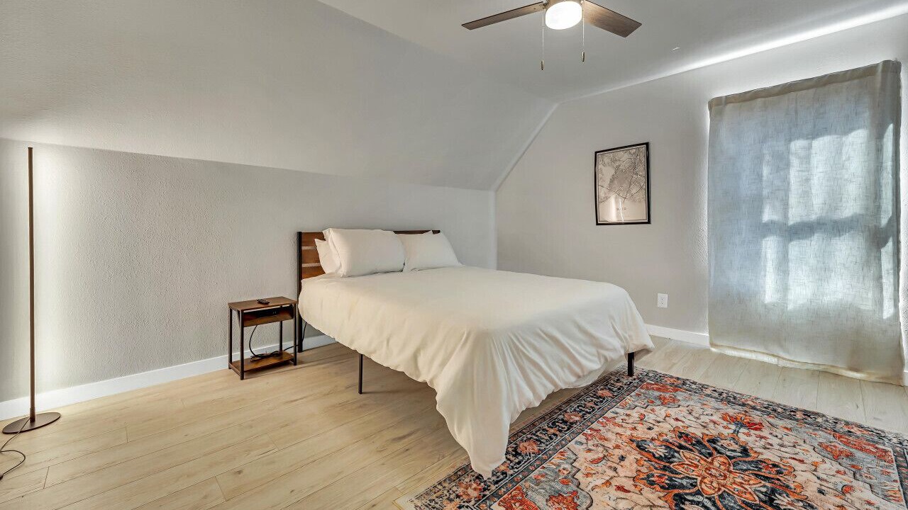 Photo of Bedroom in Hewitt