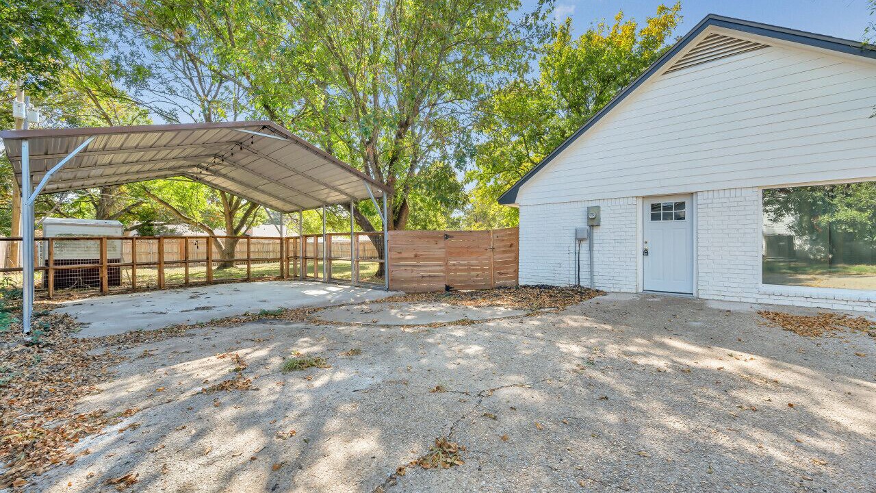 Photo of Outdoor in Hewitt