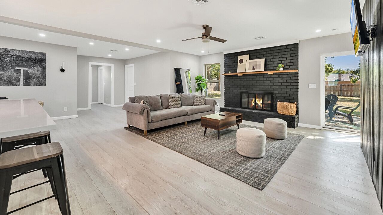 Photo of Livingroom in Hewitt