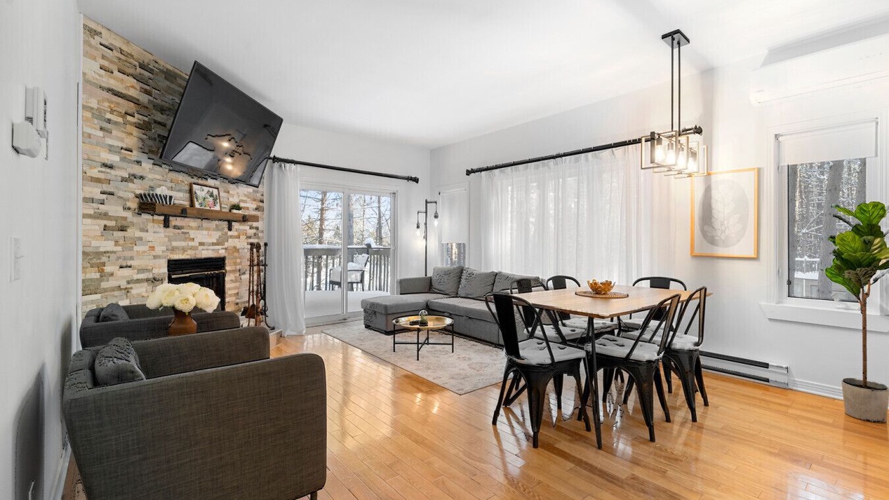 Photo of Livingroom in Mont-Tremblant