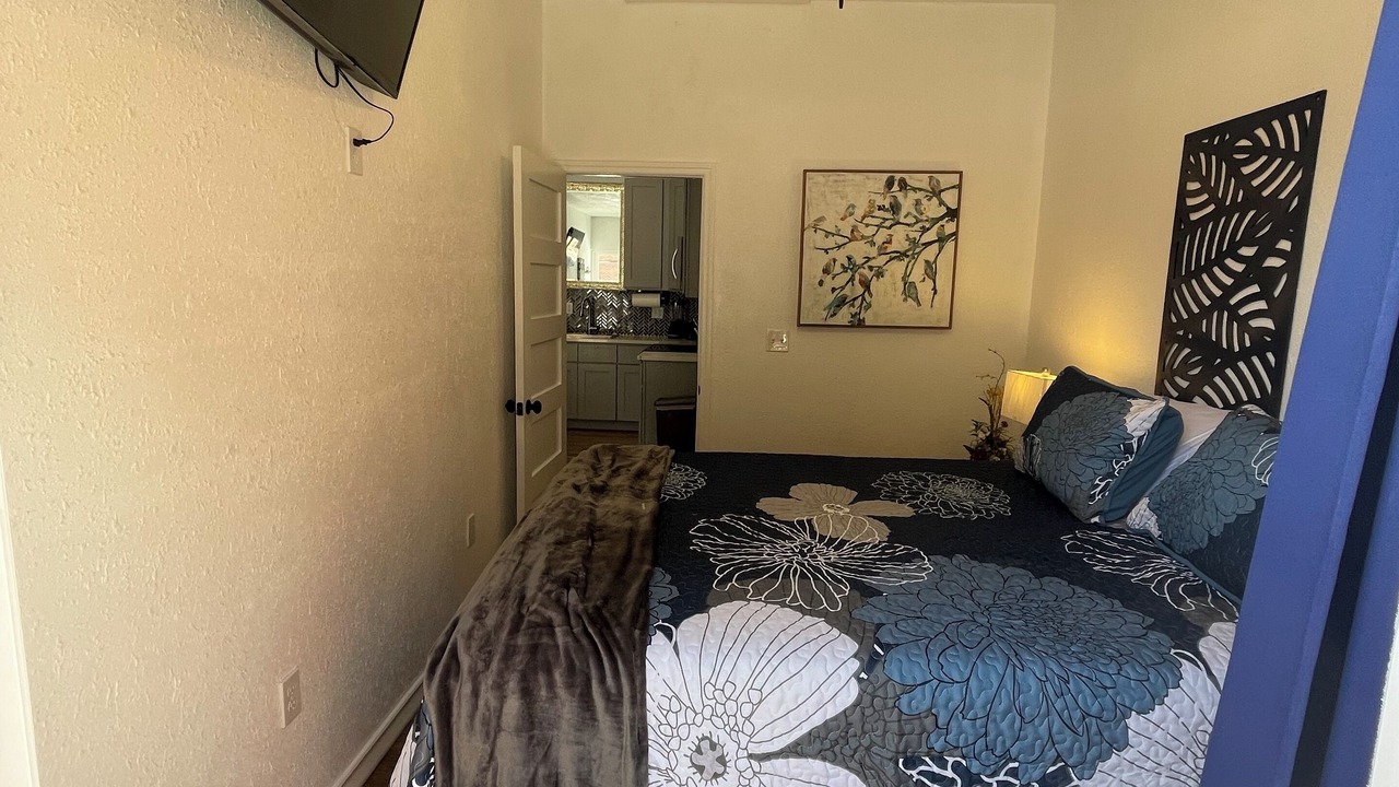 Photo of Bedroom in Walnut Street
