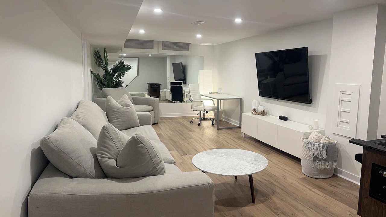 Photo of Livingroom in Ottawa Division