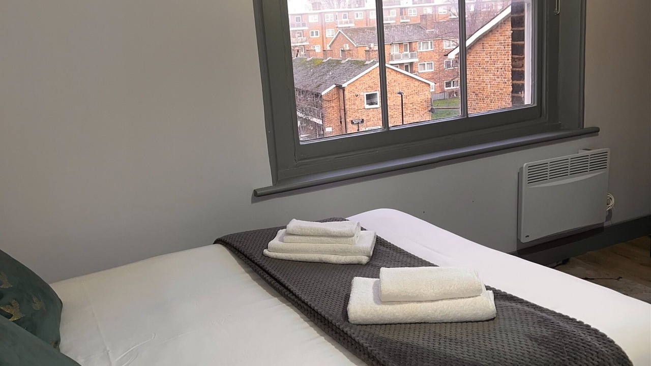 Photo of Bedroom in Evelyn