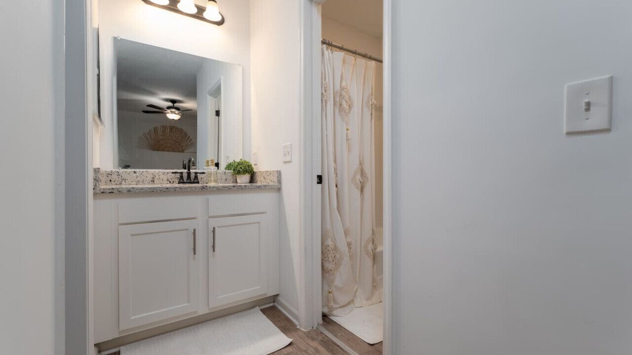 Photo of Bathroom in Baymeadows