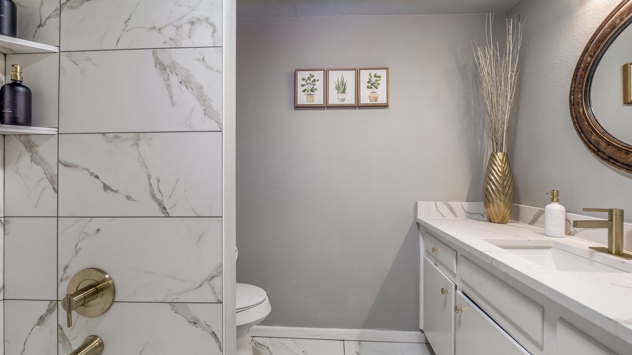 Photo of Bathroom in Haltom City