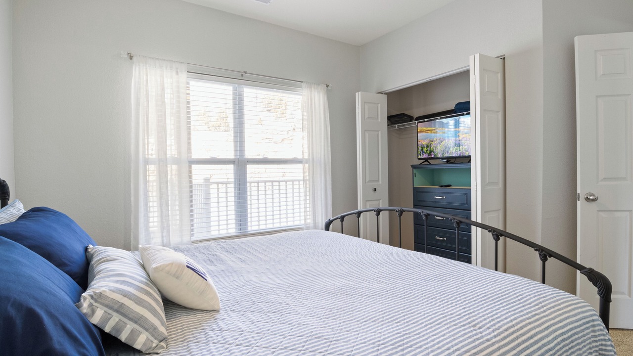 Photo of Bedroom in Camdenton