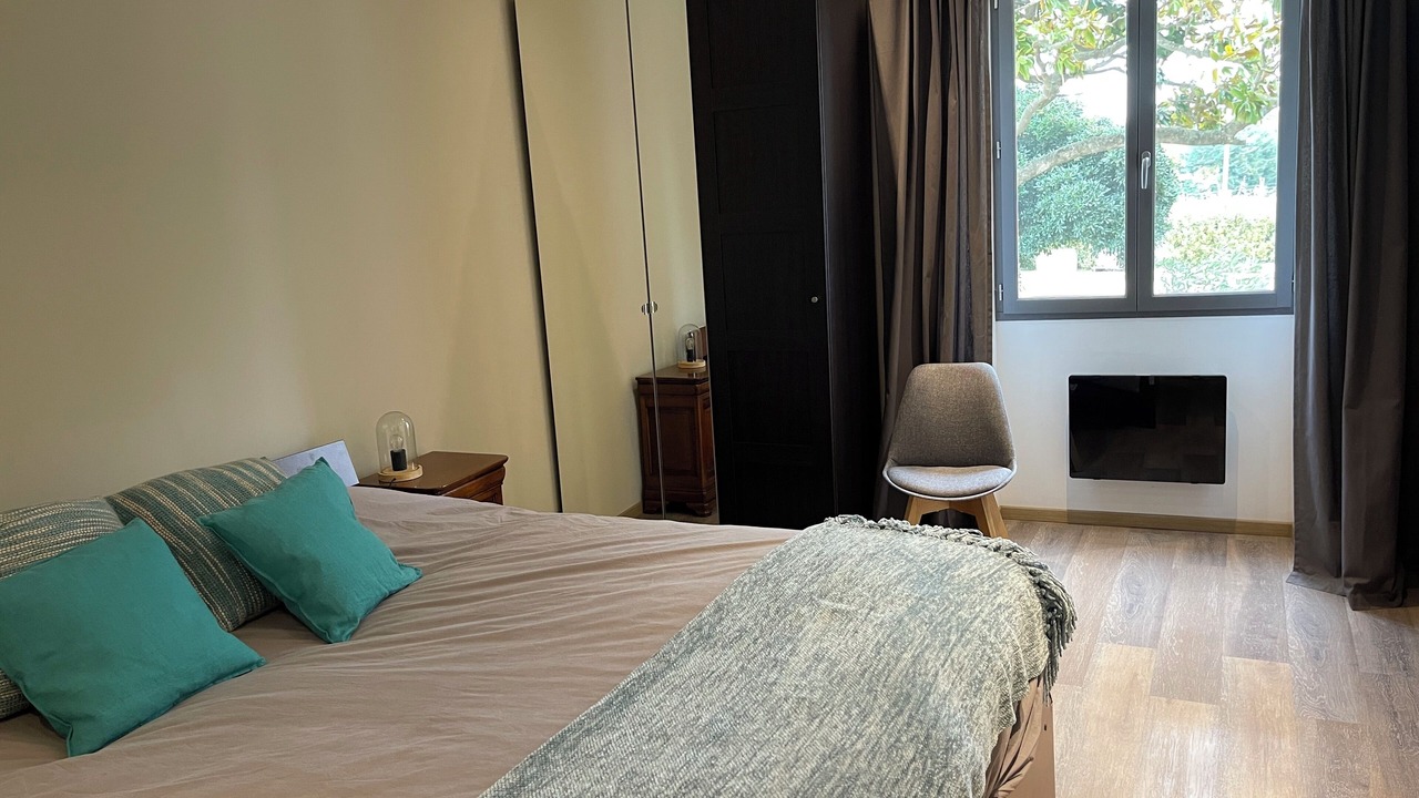 Photo of Bedroom in Caderousse