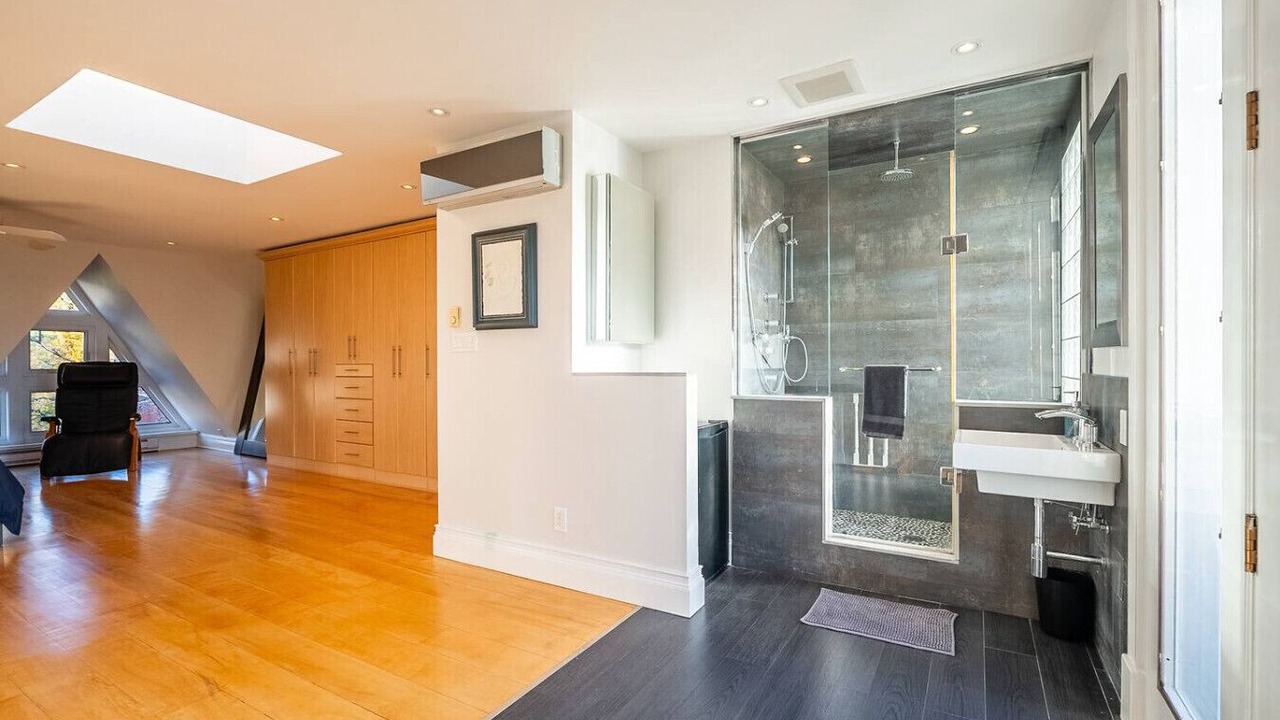 Photo of Bathroom in Grange Park