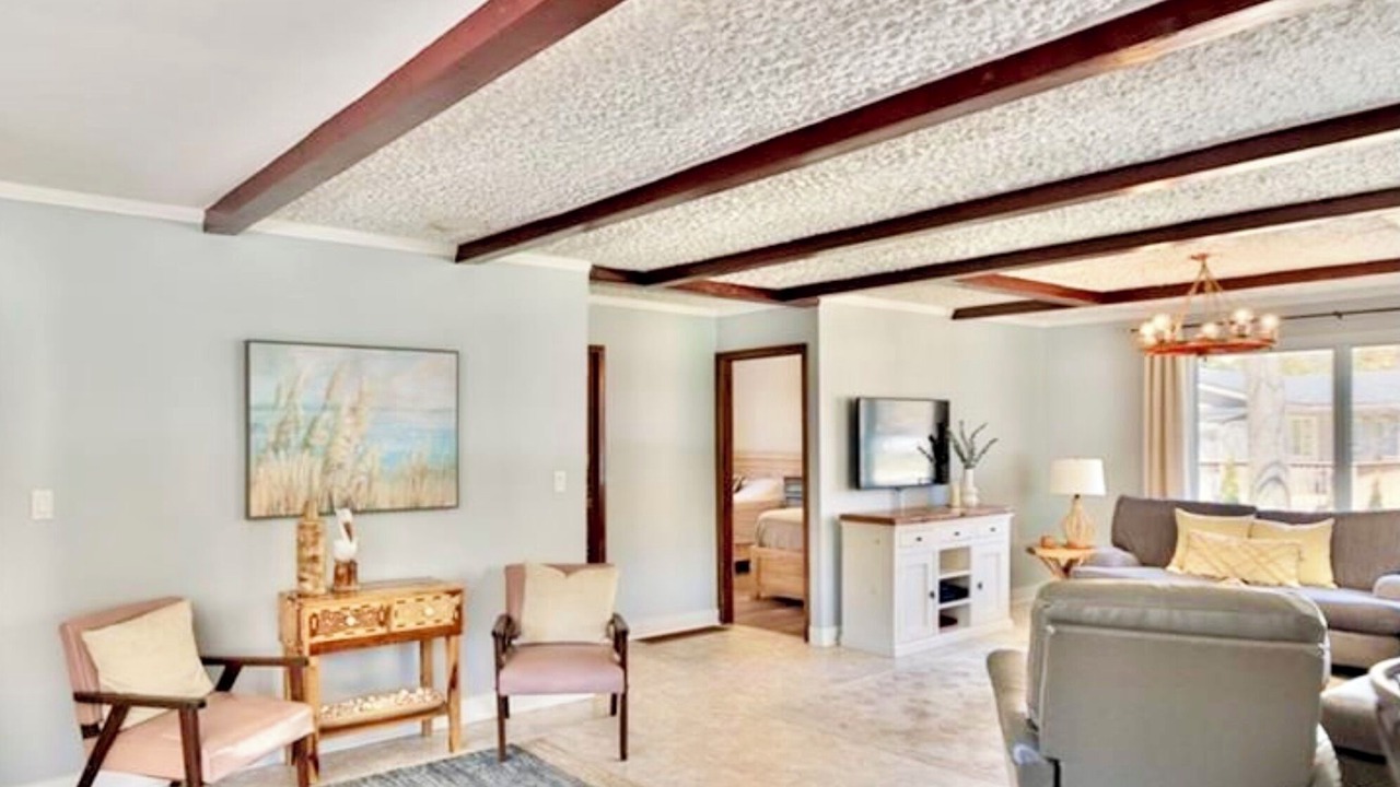 Photo of Livingroom in Lafontaine