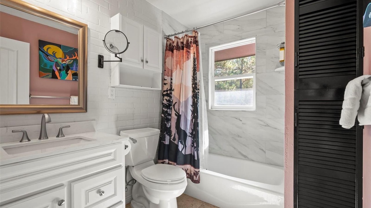 Photo of Bathroom in Morrison