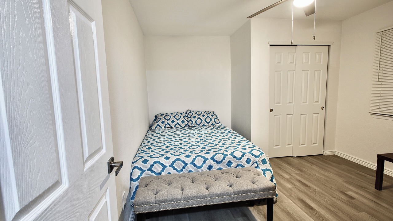 Photo of Bedroom in Biggs Field