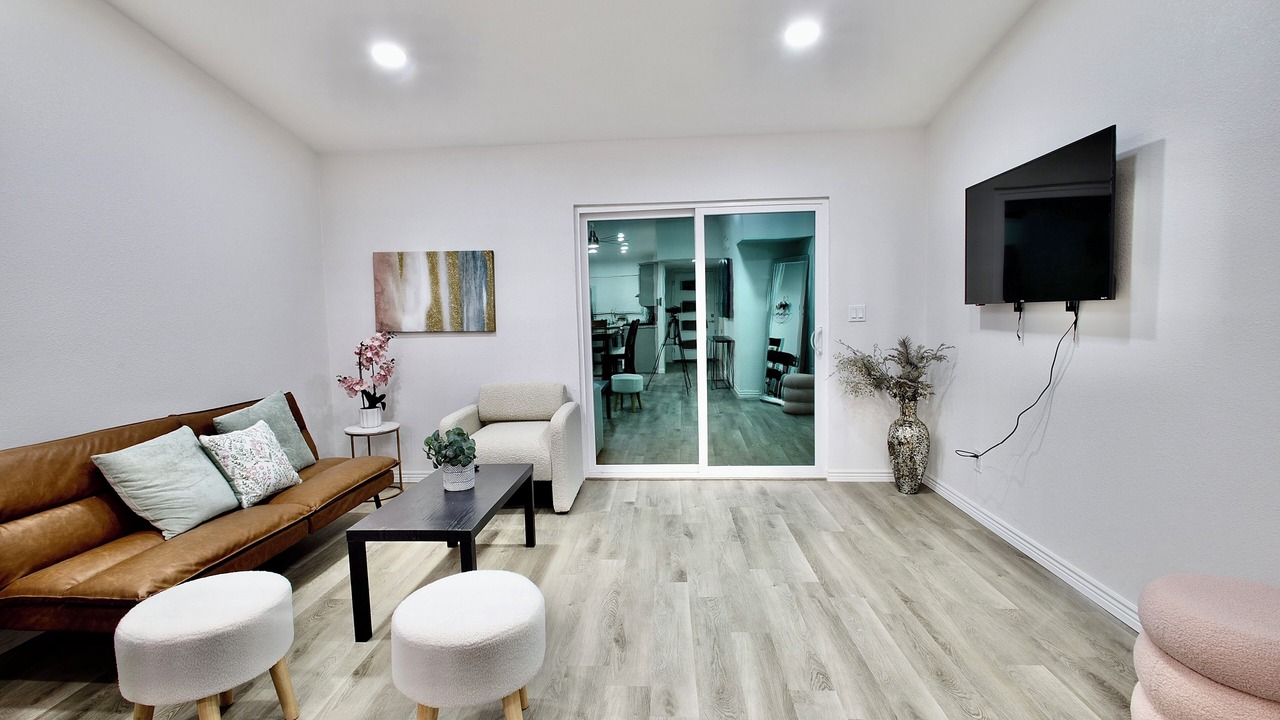Photo of Livingroom in Biggs Field