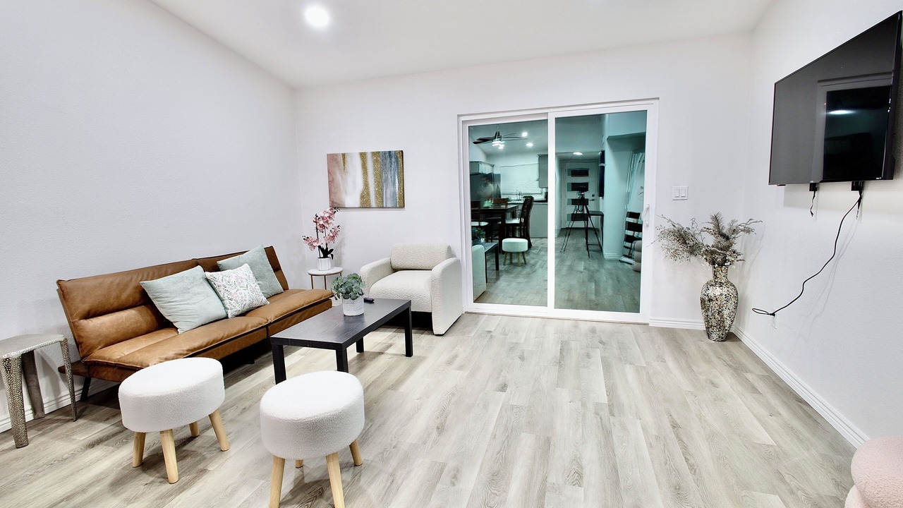 Photo of Livingroom in Biggs Field