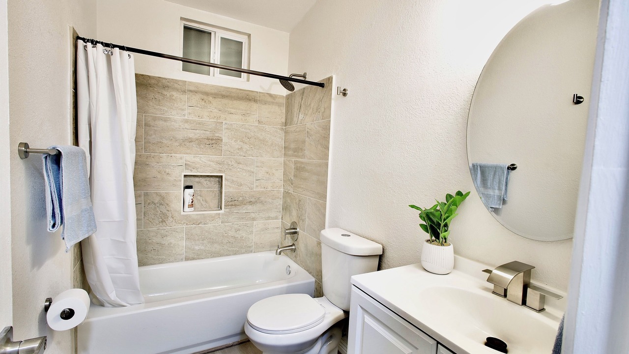 Photo of Bathroom in Biggs Field