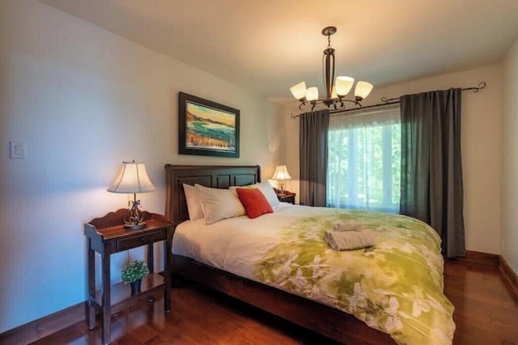 Photo of Bedroom in Petite-Riviere-Saint-Francois