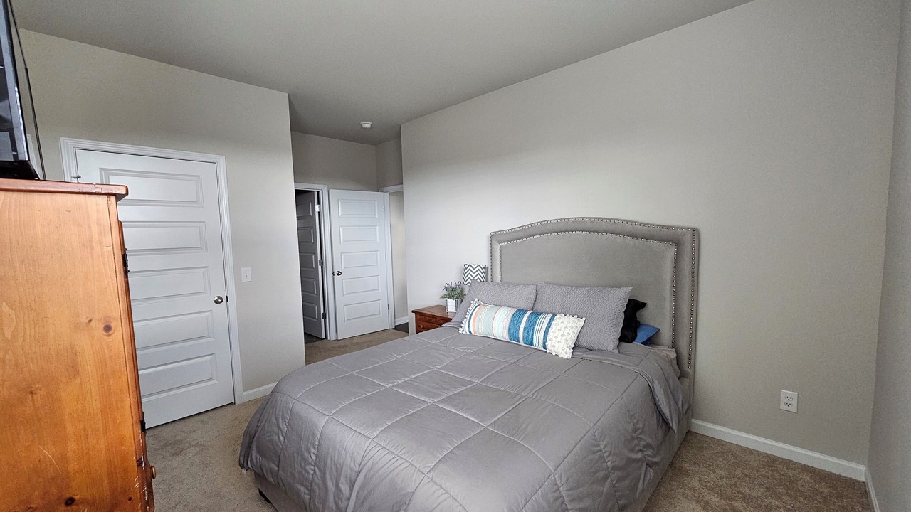 Photo of Bedroom in Graniteville