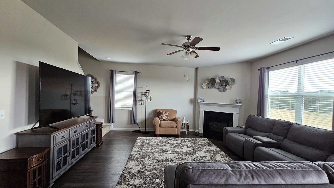 Photo of Livingroom in Graniteville