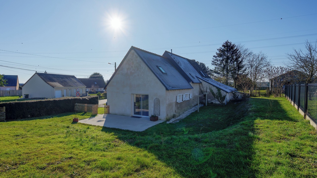 Photo of Outdoor in Monnaie