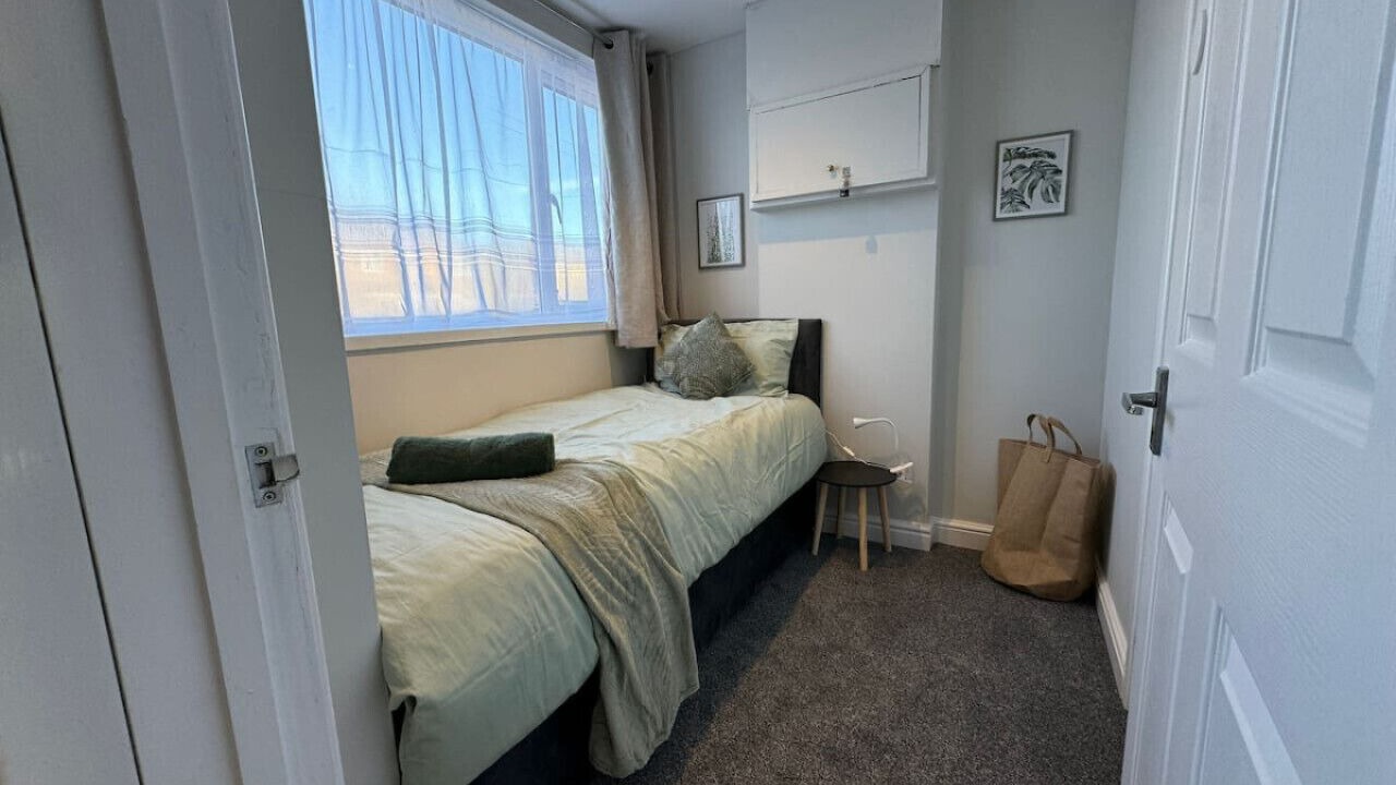 Photo of Bedroom in Swindon