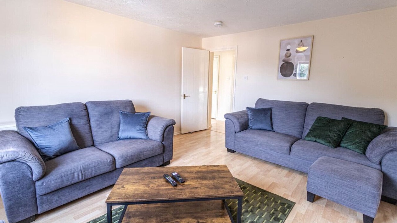 Photo of Livingroom in Swindon