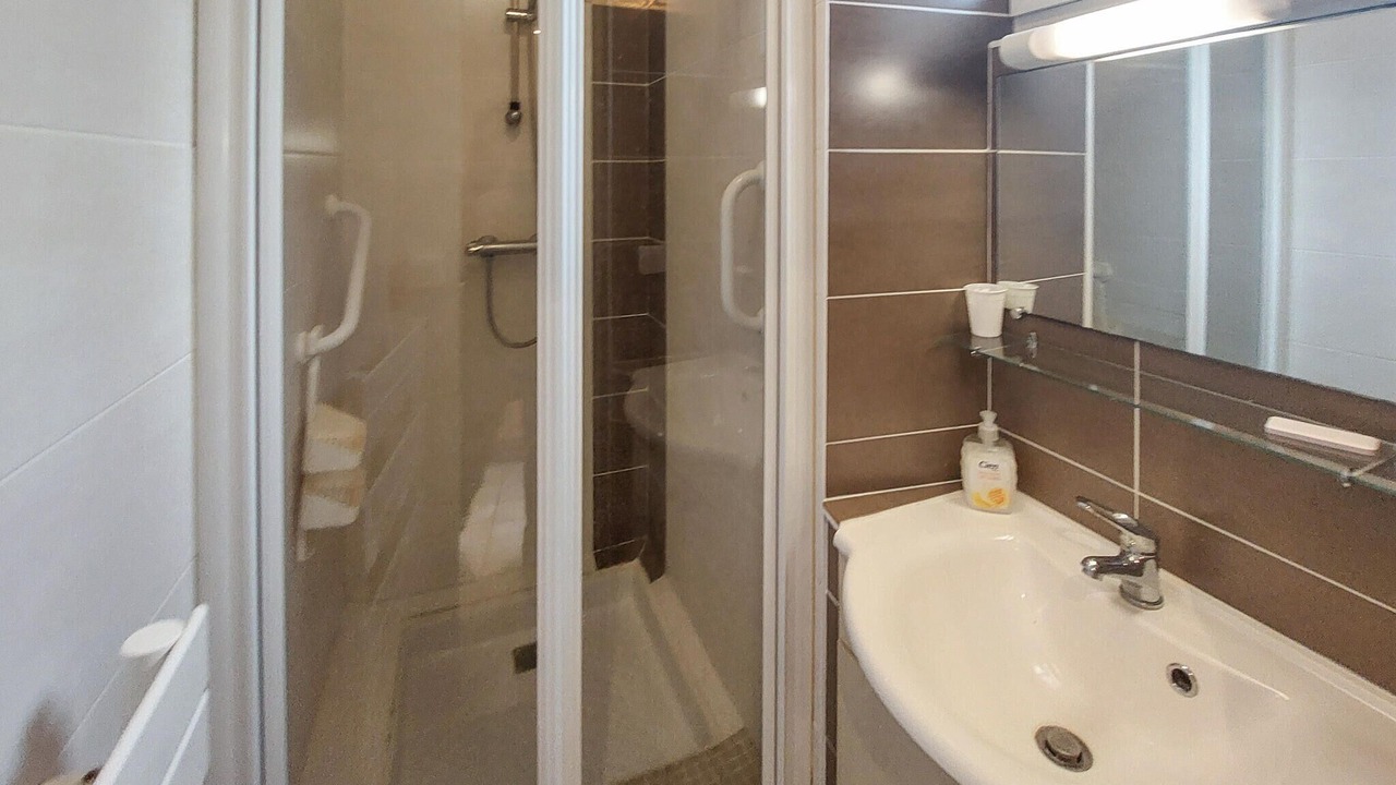 Photo of Bathroom in Touvois