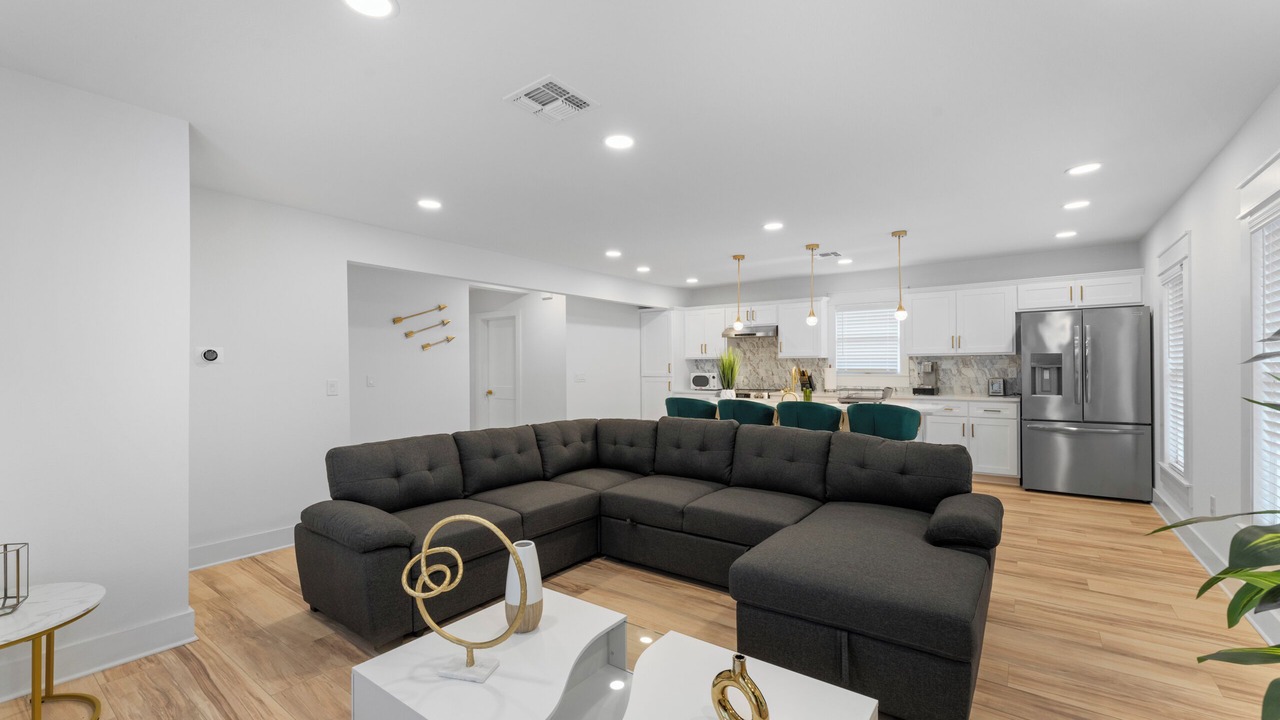 Photo of Livingroom in Midtown