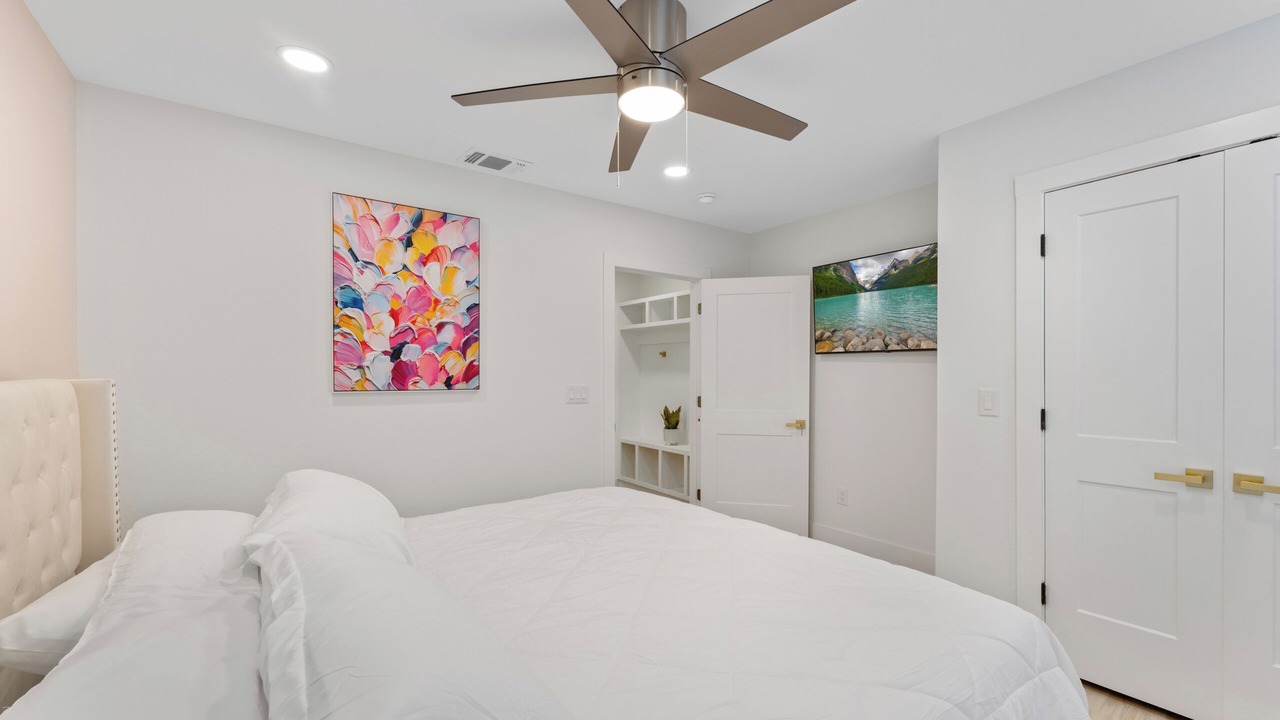 Photo of Bedroom in Midtown