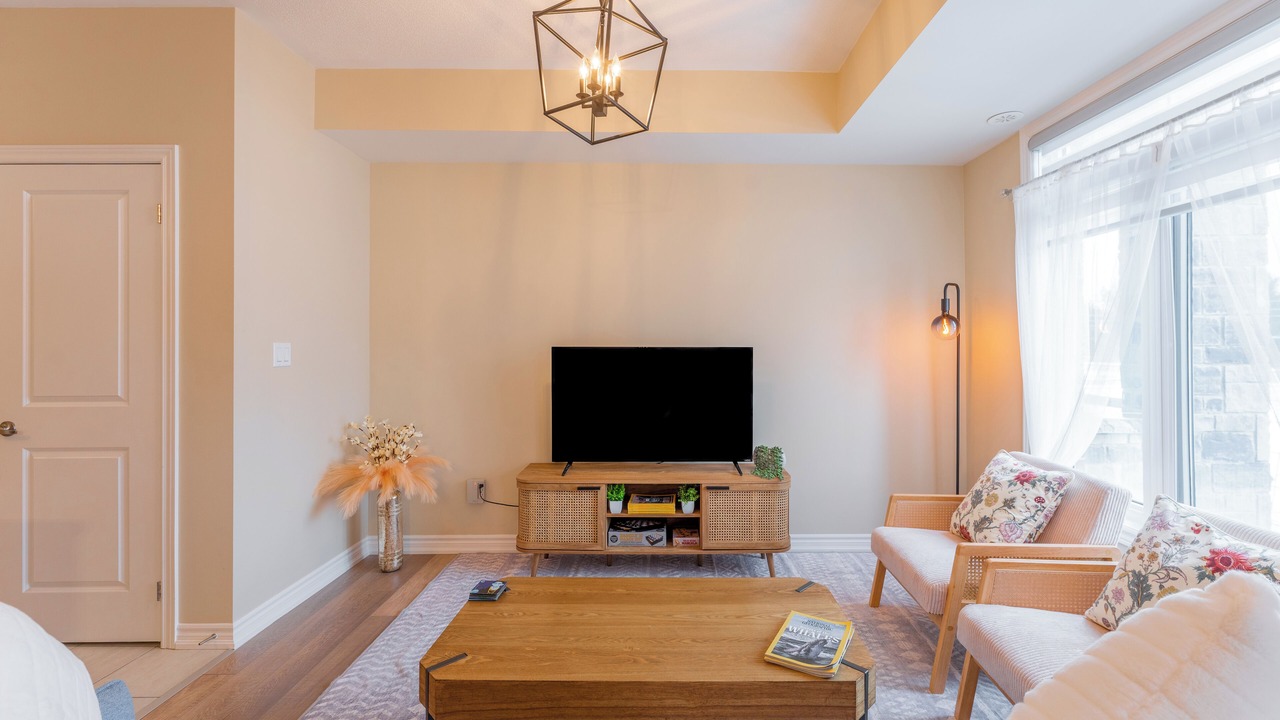 Photo of Livingroom in Pickering