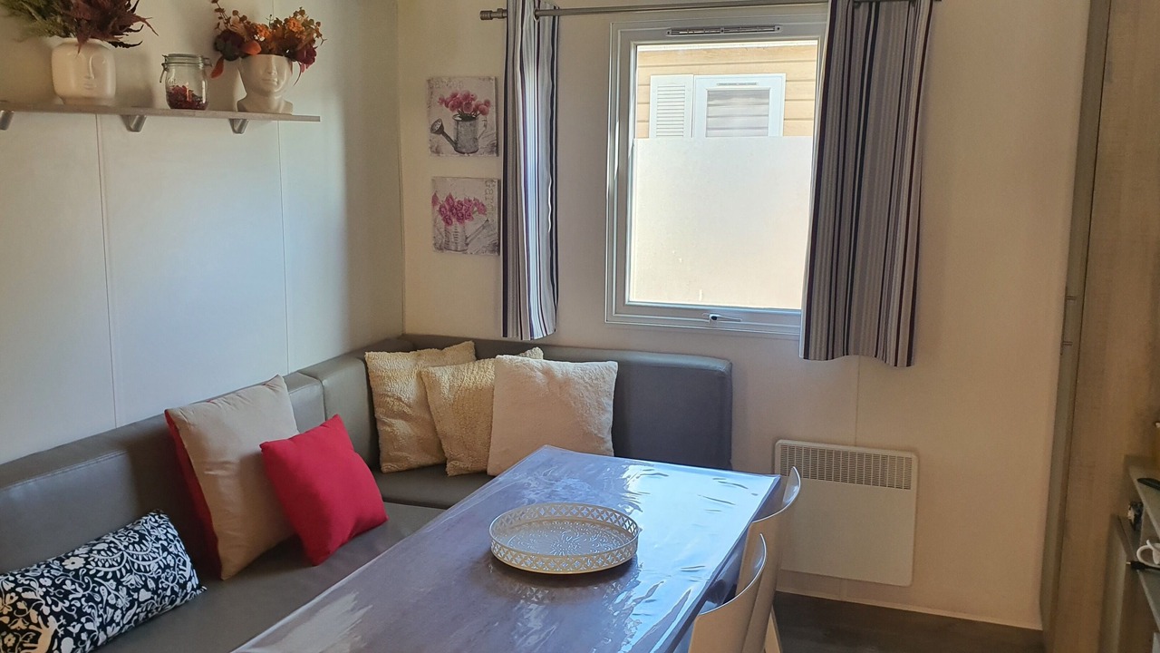 Photo of Livingroom in Nans-les-Pins