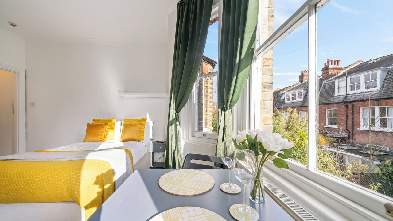 Photo of Bedroom in Belsize