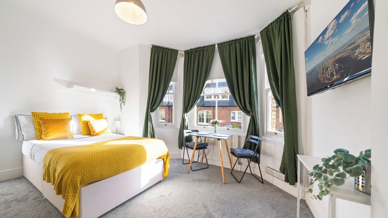 Photo of Bedroom in Belsize