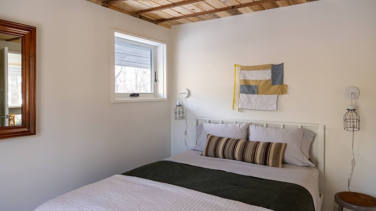 Photo of Bedroom in Brownsville