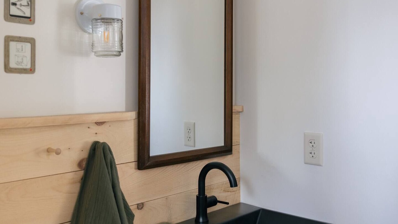 Photo of Bathroom in Brownsville