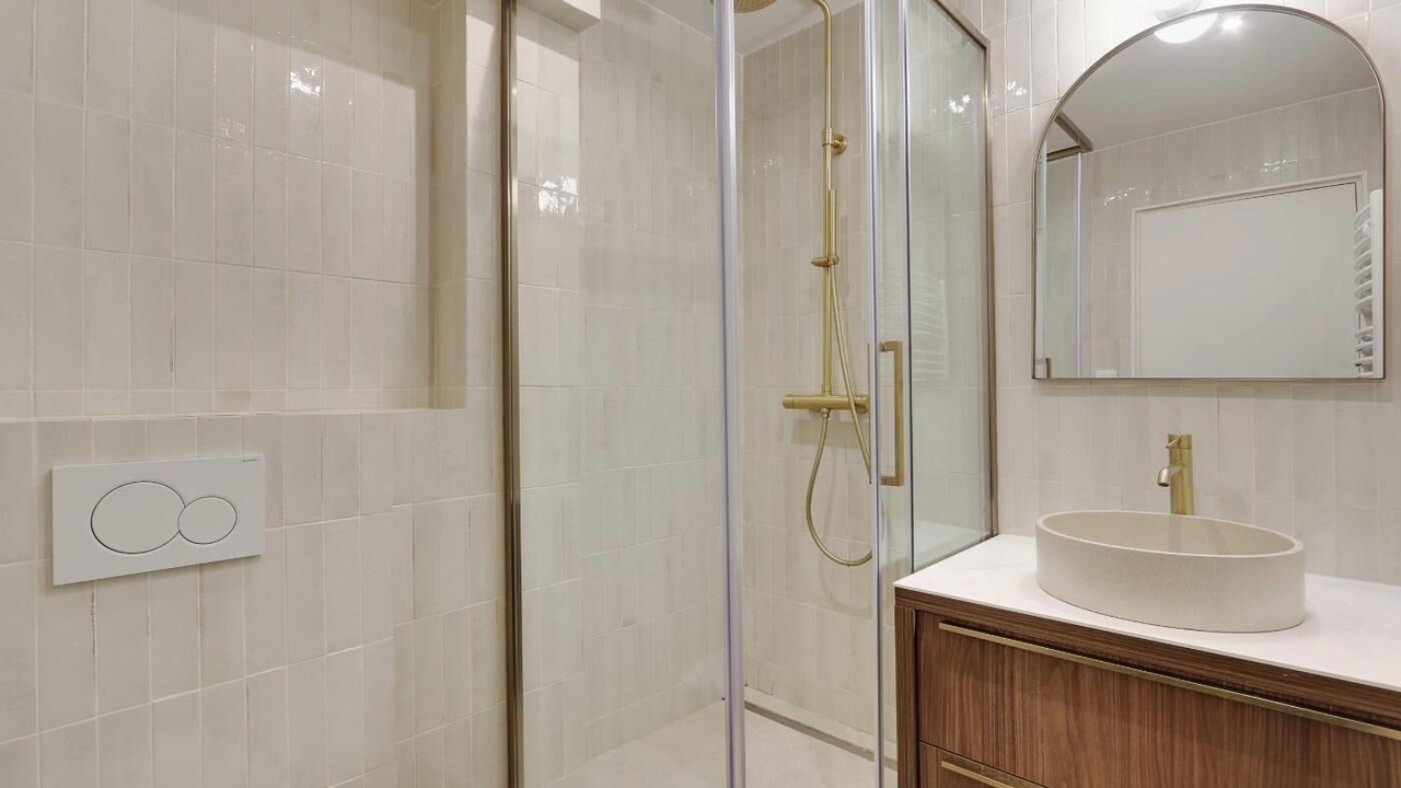 Photo of Bathroom in Quartier de l'Ecole-Militaire