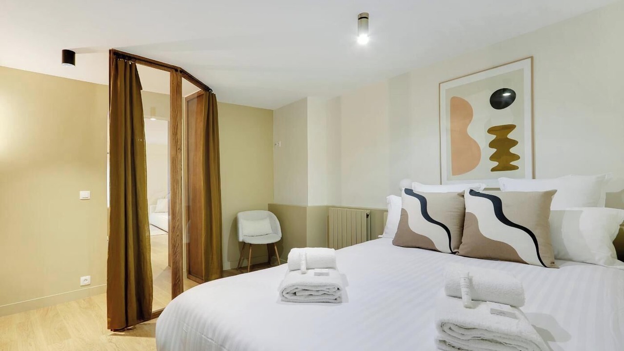 Photo of Bedroom in Quartier de l'Ecole-Militaire