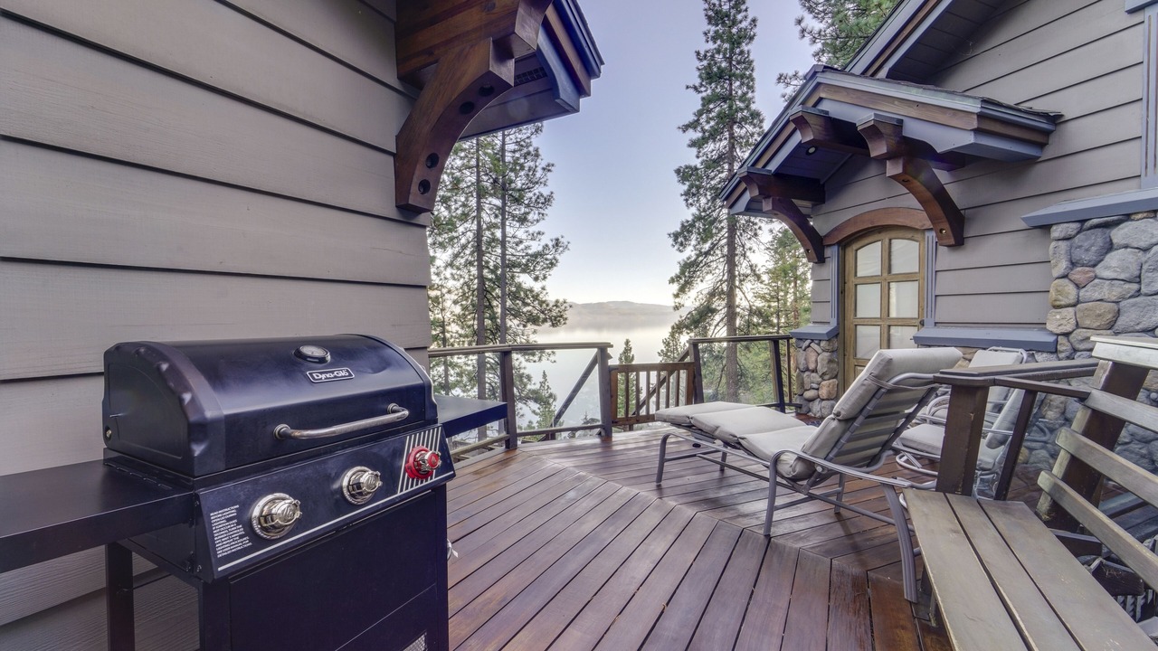 Photo of Patio Balcony in Crystal Bay