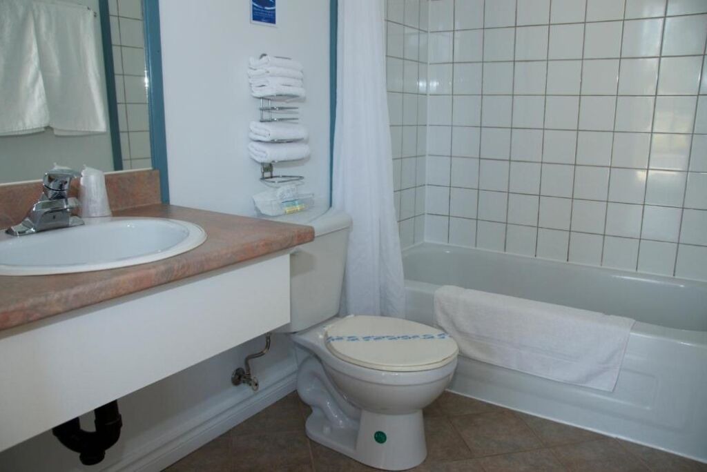 Photo of Bathroom in Baie-St-Paul