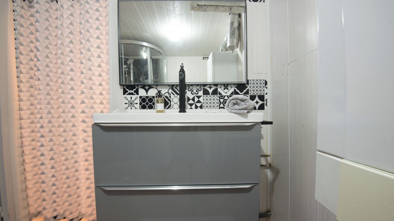 Photo of Bathroom in Saint-Melaine-sur-Aubance