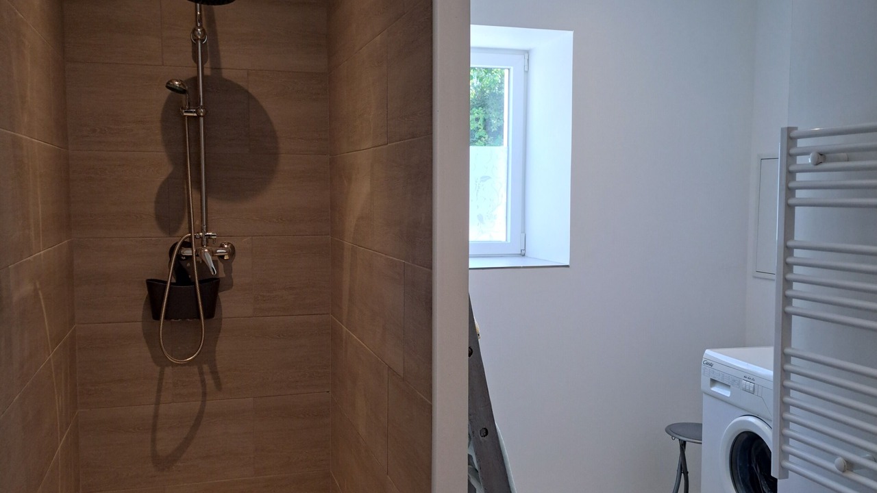 Photo of Bathroom in Heugnes