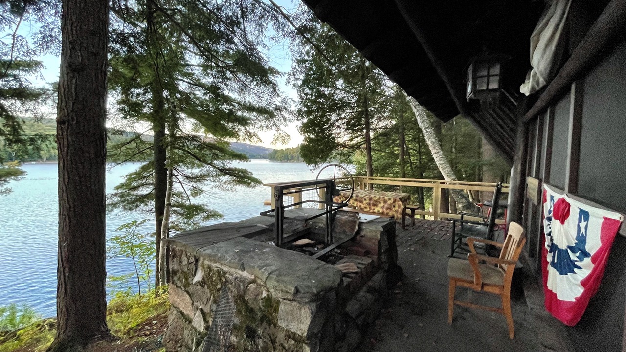Photo of Patio Balcony in Long Lake