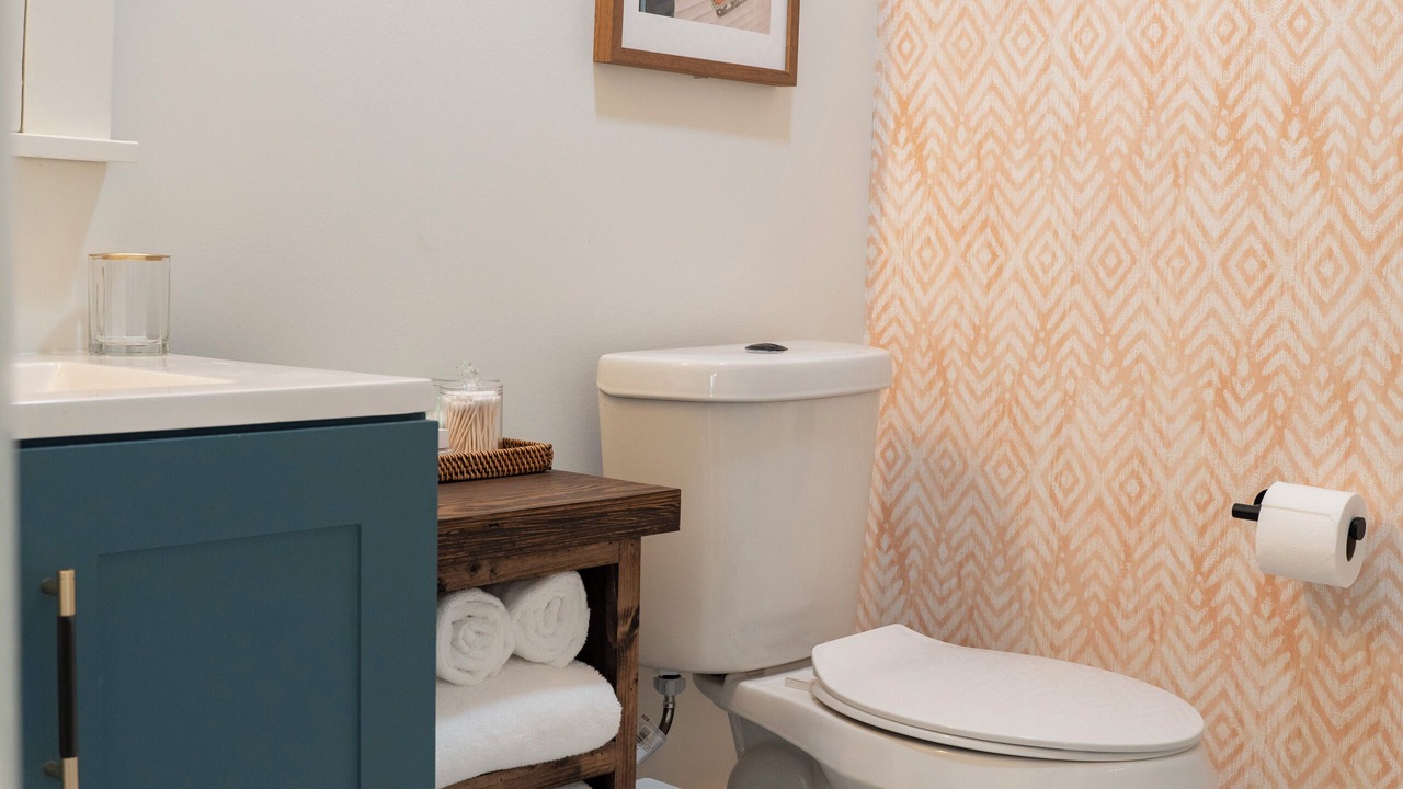 Photo of Bathroom in Central Gardens