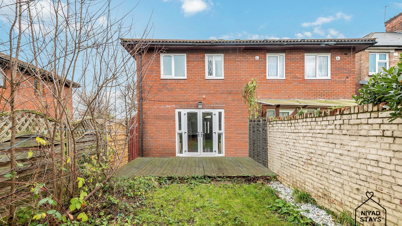 Photo of Outdoor in Tottenham Hale