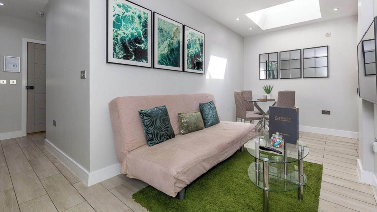 Photo of Others in Reading