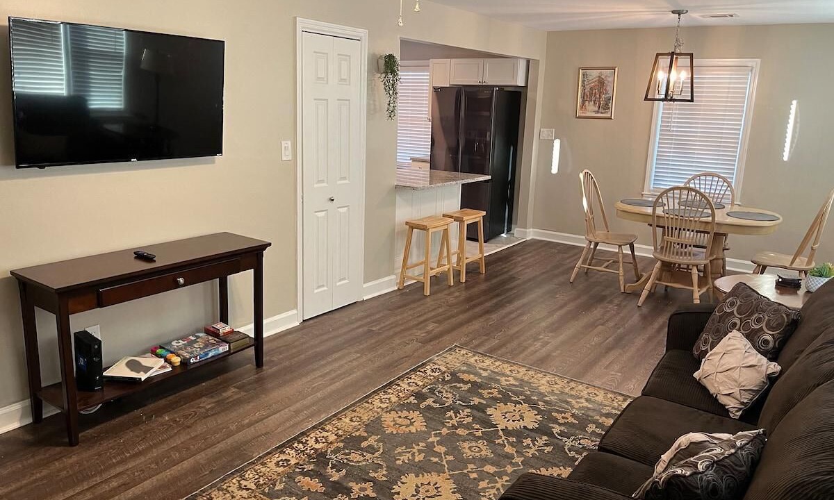 Photo of Livingroom in Goose Creek