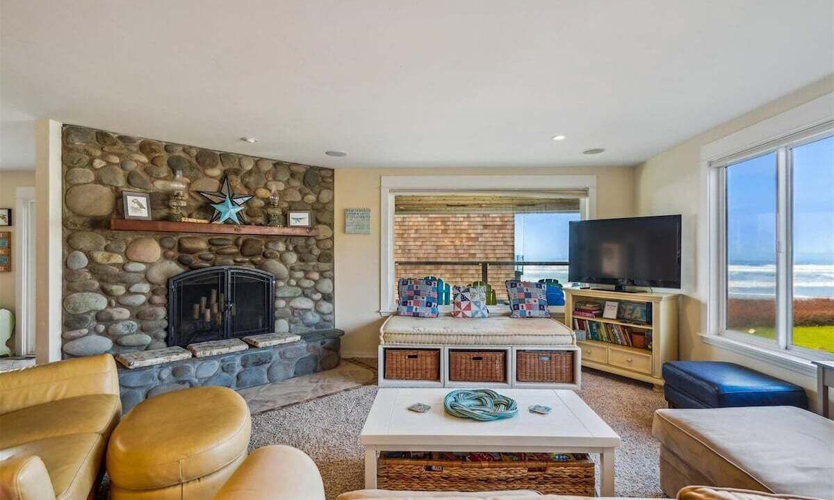 Photo of Livingroom in Tolovana Park